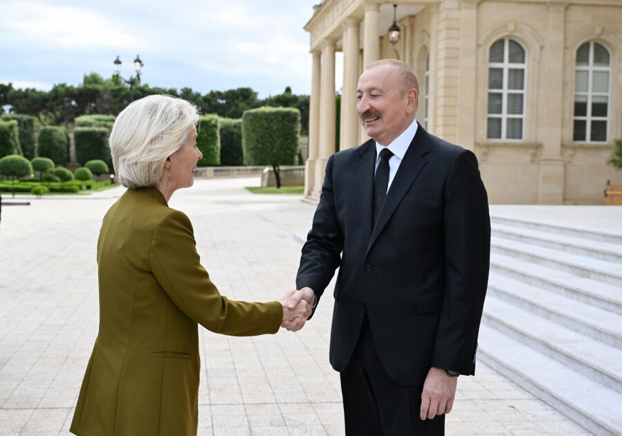 Cостоялась встреча Президента Ильхама Алиева с президентом Еврокомиссии в формате «один на один»