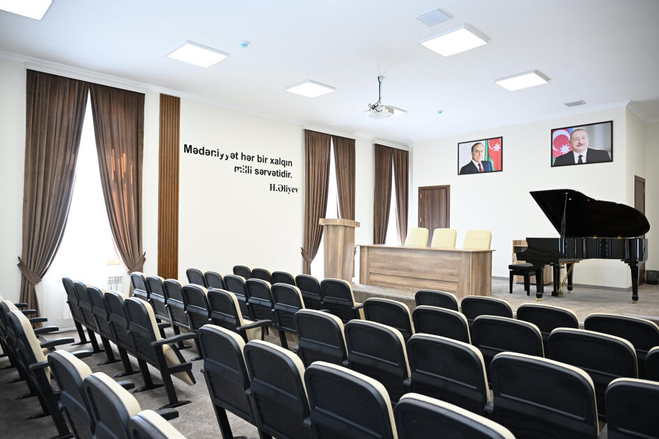 Heydər Əliyev Fondunun vitse-prezidenti Leyla Əliyeva Şəki Şəhər İncəsənət Məktəbində olub