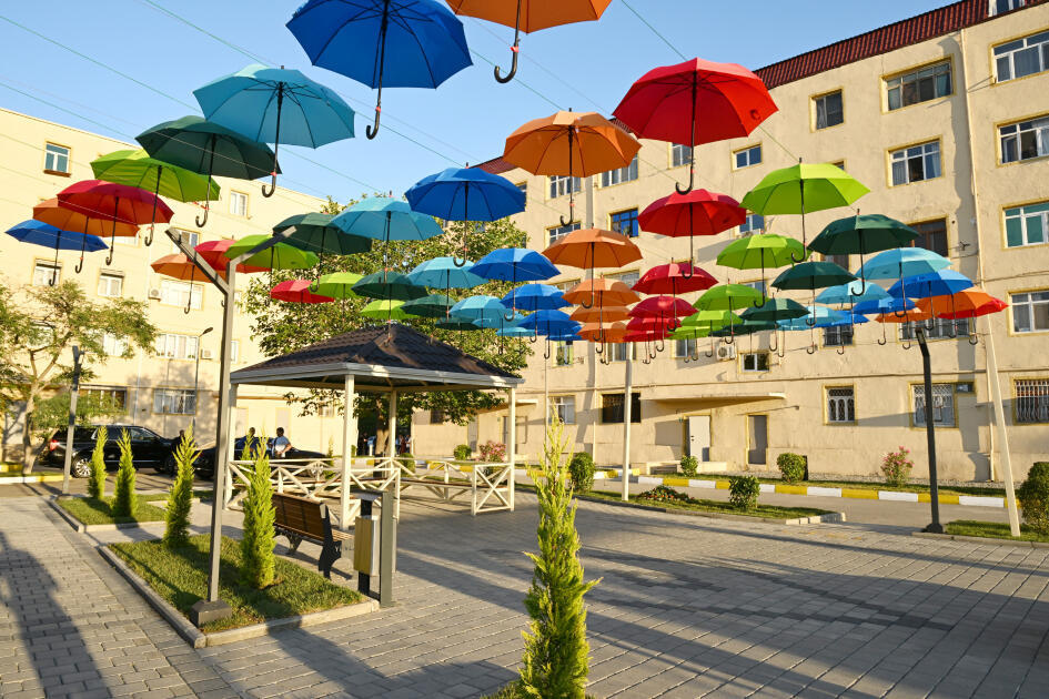 Heydər Əliyev Fondunun vitse-prezidenti Leyla Əliyevanın iştirakı ilə Yevlaxda abadlaşdırılmış məhəllə sakinlərin istifadəsinə verilib