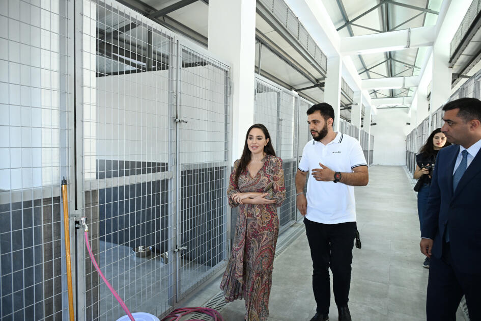 Heydər Əliyev Fondunun vitse-prezidenti Leyla Əliyeva Yevlaxda Sahibsiz Heyvanlara Qayğı Mərkəzinin regional bölməsinin açılışında iştirak edib