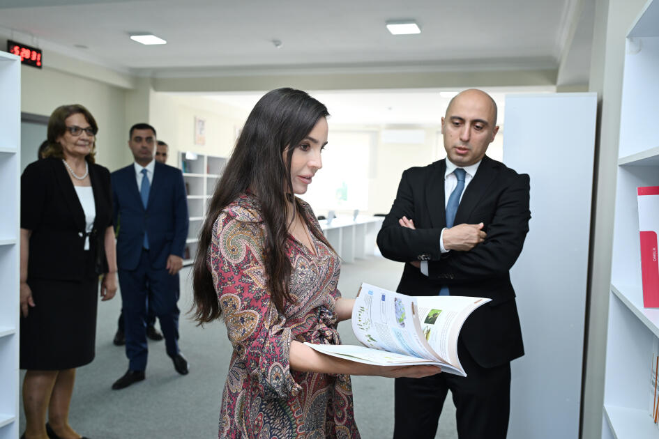Heydər Əliyev Fondunun vitse-prezidenti Leyla Əliyeva Yevlaxda məktəb binasının açılışında iştirak edib