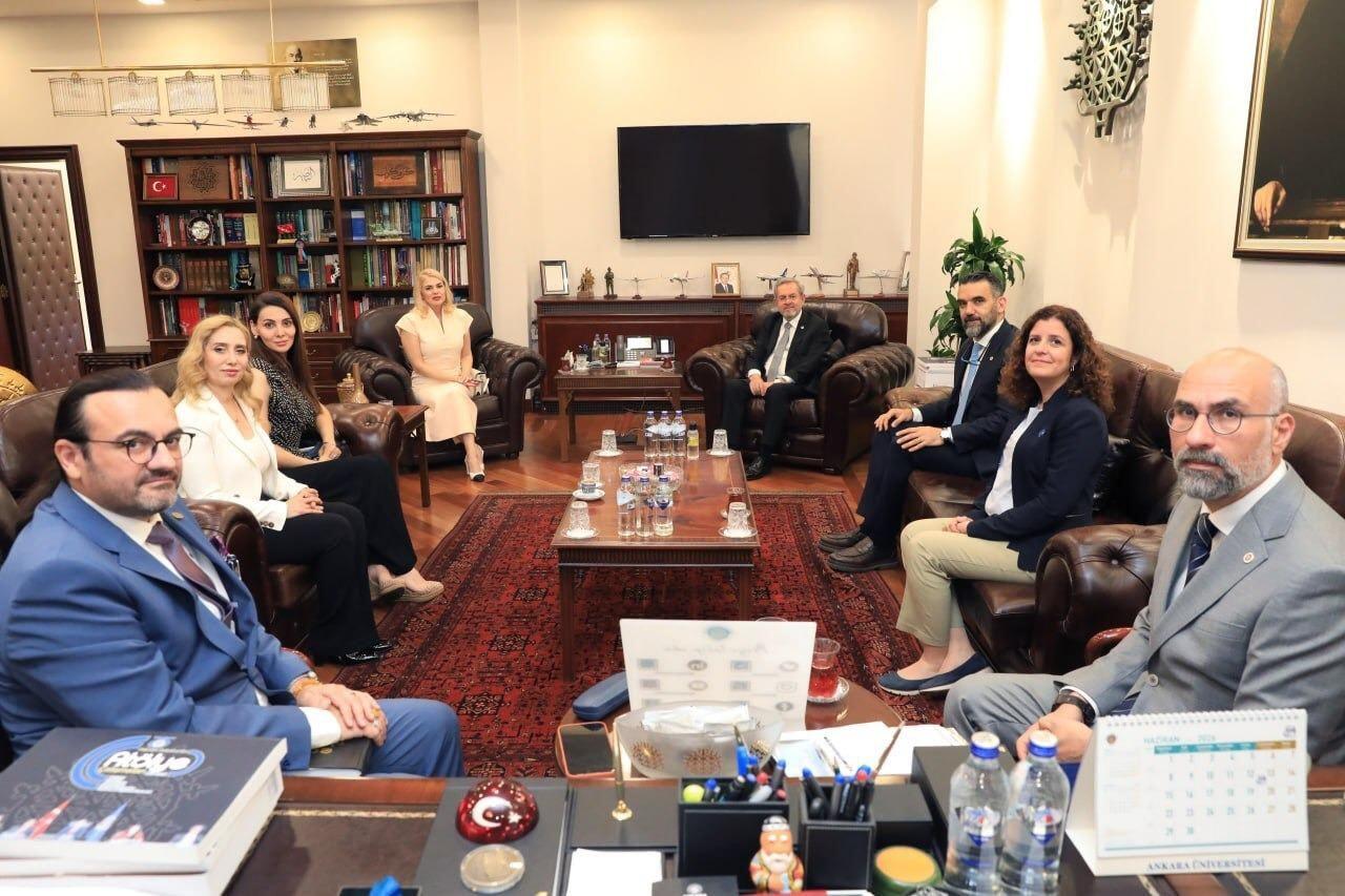 Azərbaycan Tibb Universitetinin nümayəndə heyəti Ankara Universitetində işgüzar səfərdə olub