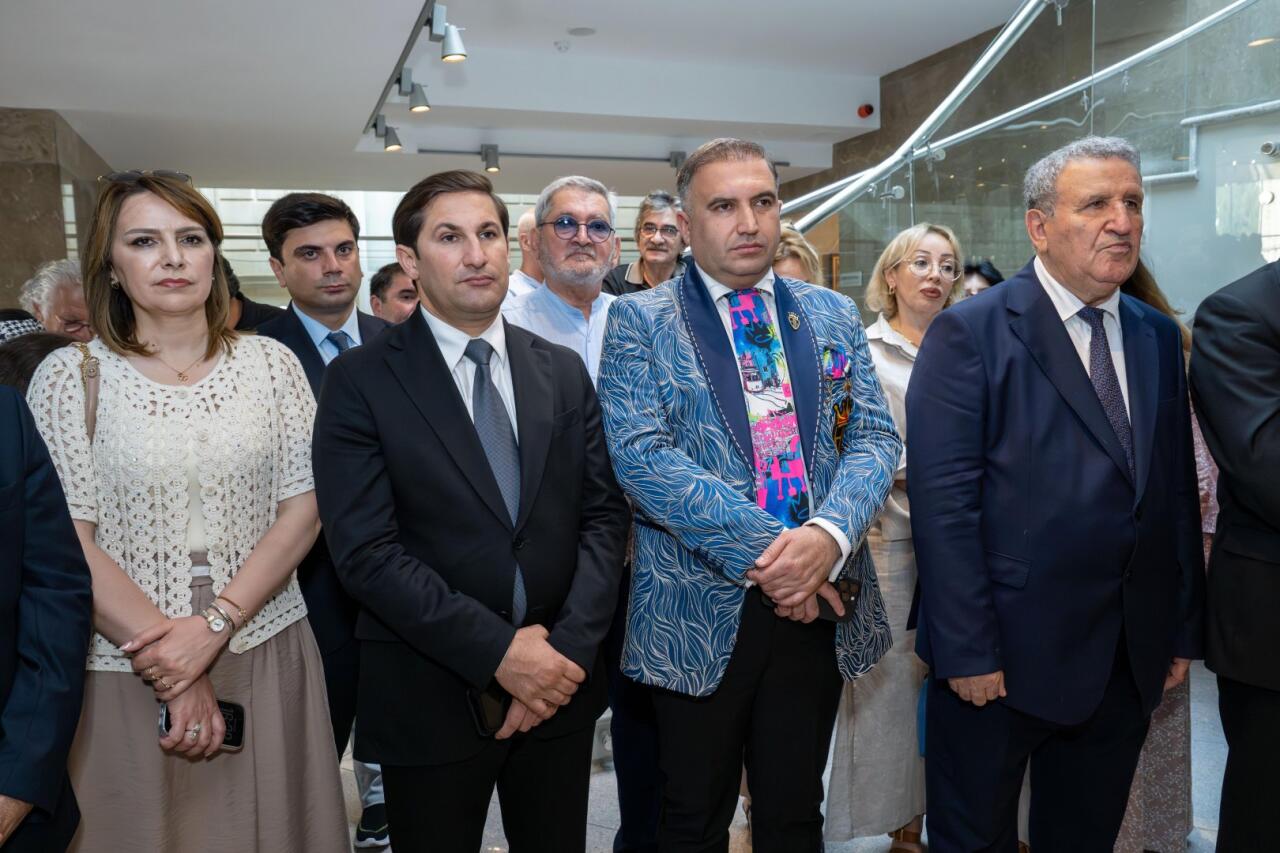 В Баку открылась выставка и прошел научный семинар, посвященные Али беку Гусейнзаде