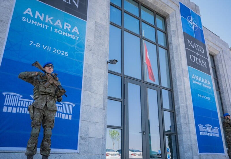 Саммит НАТО в Анкаре: альянс входит в зал заседаний без прежней Америки