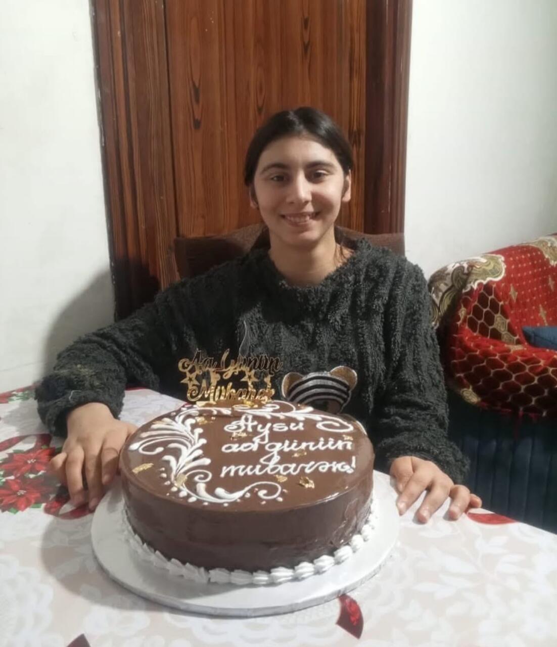 Sumqayıtda 15 yaşlı qız itkin düşüb