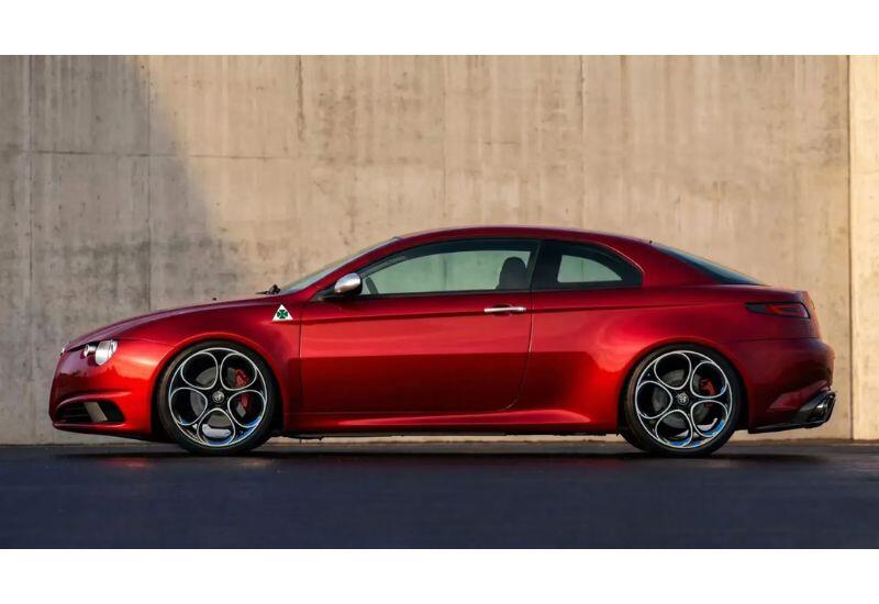 Alfa Romeo GT превратили в экзотический кастом с классическими чертами