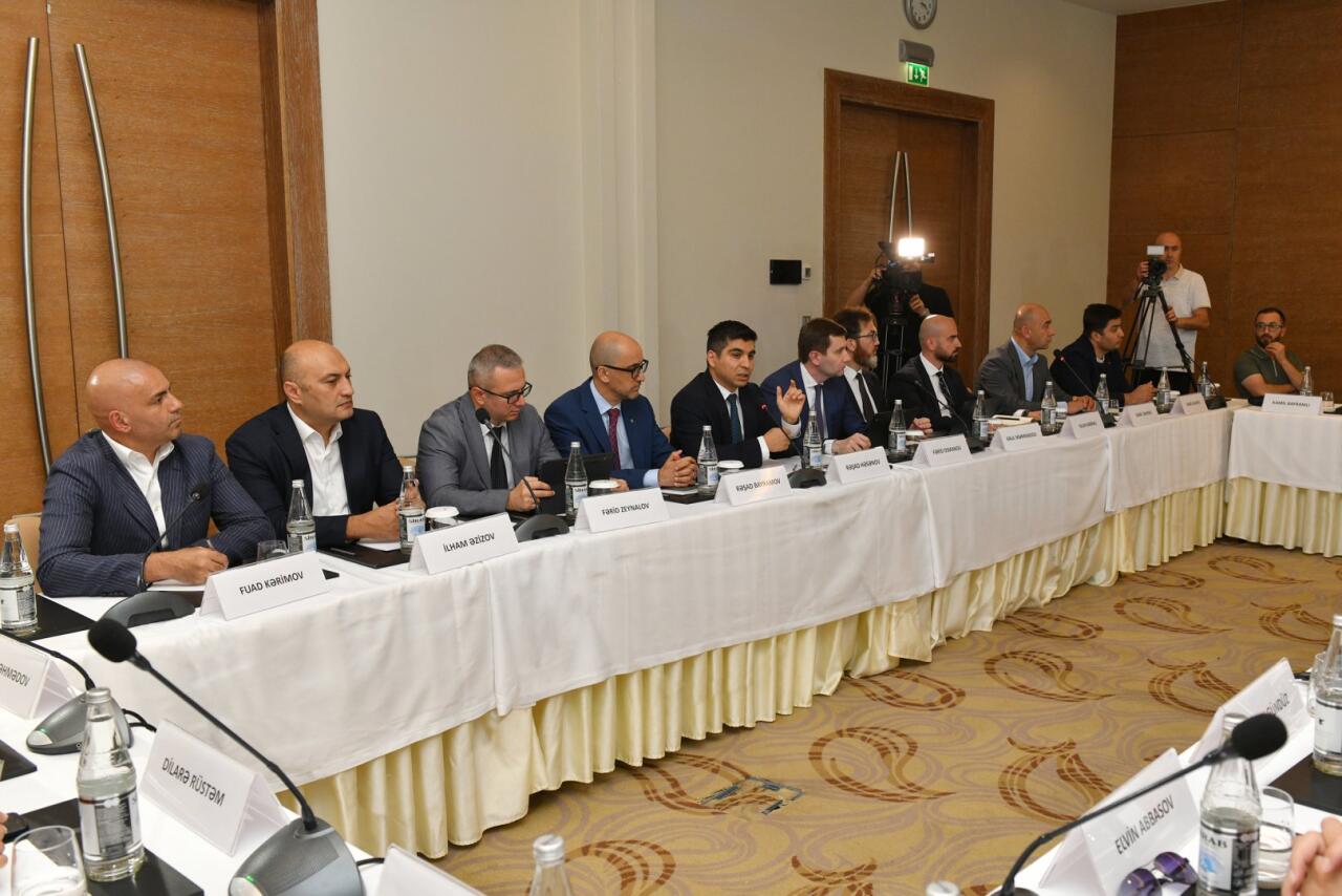 Rəqəmsal islahatlara həsr olunmuş ictimai dinləmə keçirilib