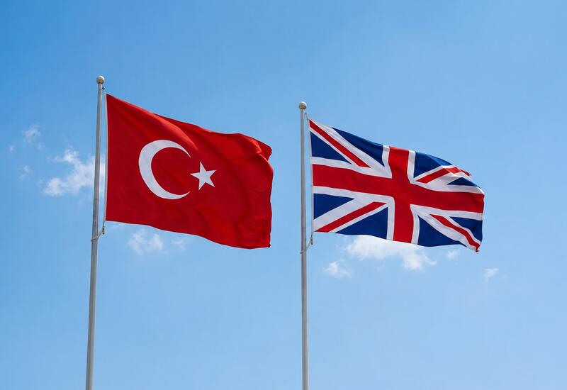 Türkiyə ilə Böyük Britaniya arasında təhlükəsizlik və müdafiə tərəfdaşlığı sənədi imzalanıb