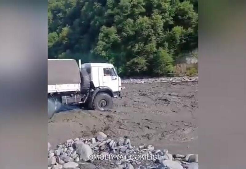МЧС спасло пять человек из реки в Загатале