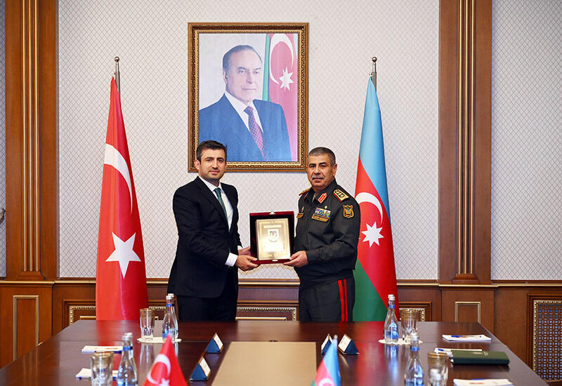 Zakir Həsənov Selçuk Bayraktarla görüşüb