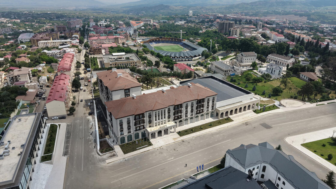 Prezident İlham Əliyev “Xankəndi” hotelinin açılışında iştirak edib