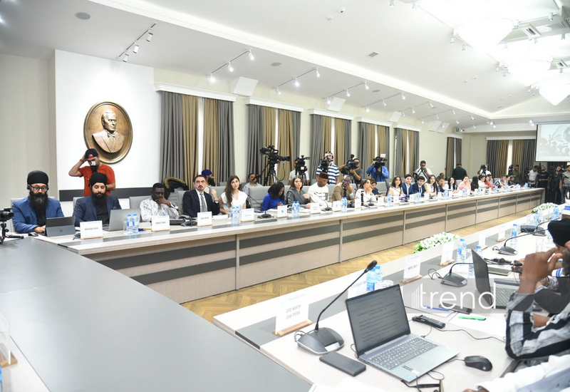 Bakıda medianın dekolonizasiya prosesində roluna həsr olunmuş konfrans keçirilir