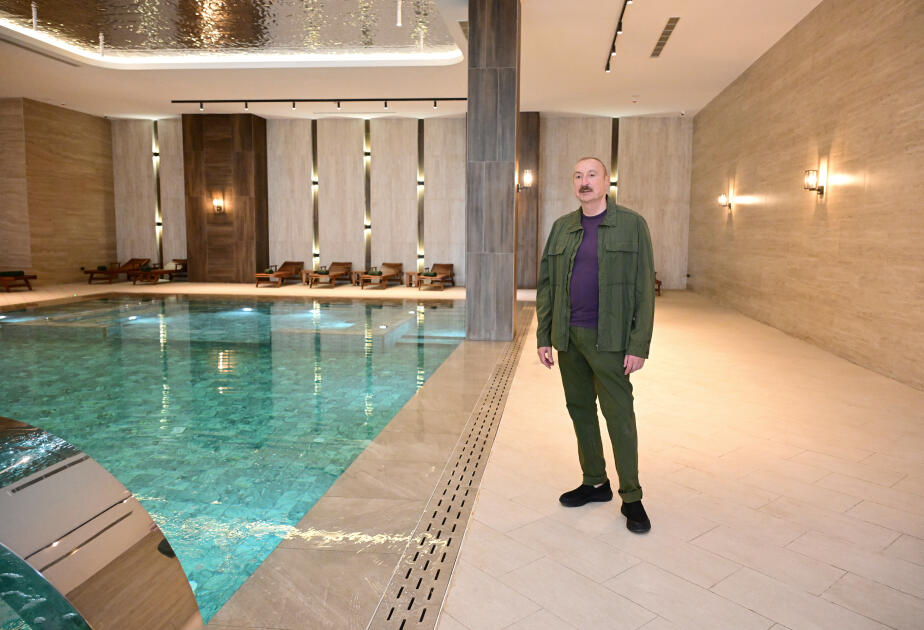Prezident İlham Əliyev “Xankəndi” hotelinin açılışında iştirak edib