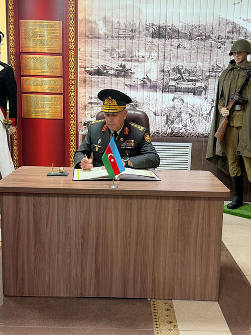 Азербайджан и Беларусь обсудили развитие сотрудничества в сфере обороны