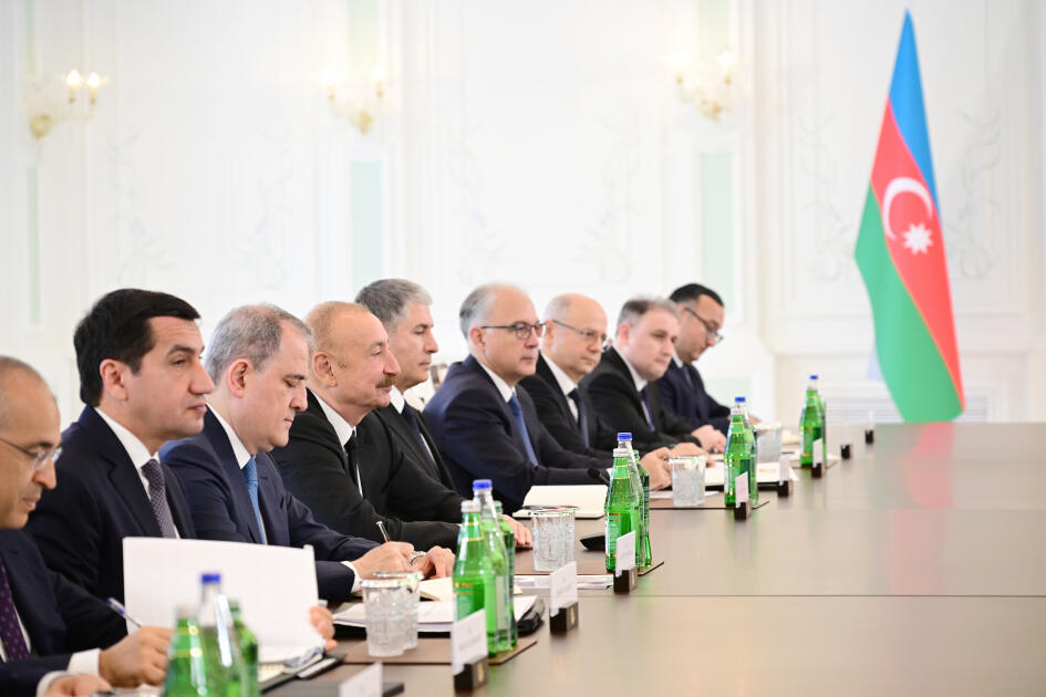 В Шуше состоялась встреча Президента Ильхама Алиева с Президентом Словакии в расширенном составе