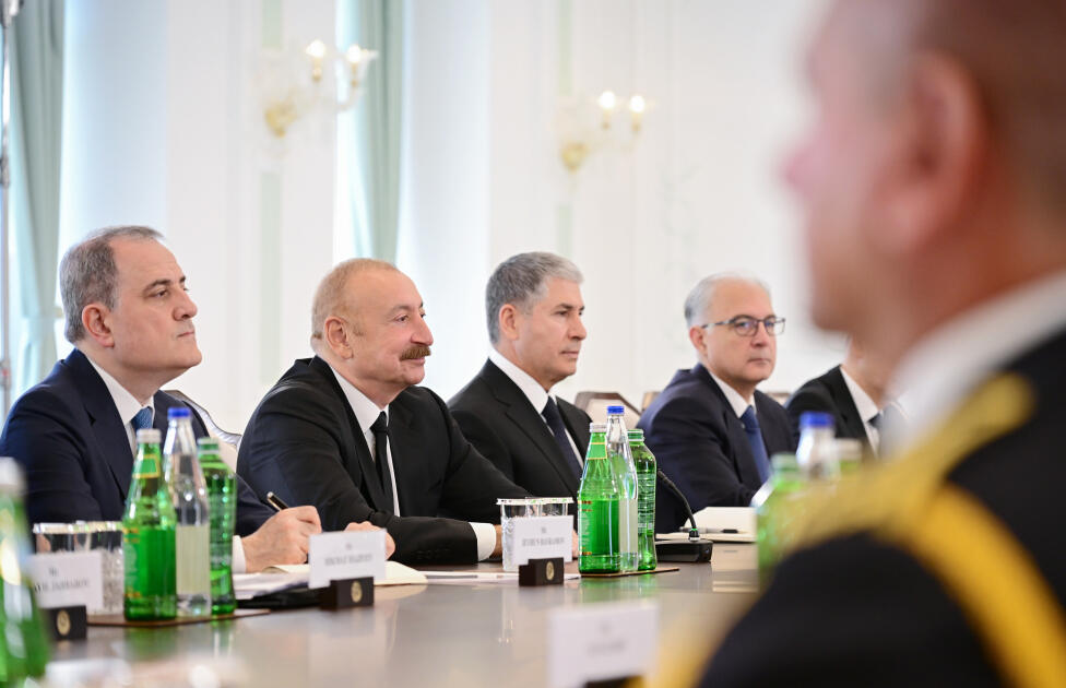 В Шуше состоялась встреча Президента Ильхама Алиева с Президентом Словакии в расширенном составе