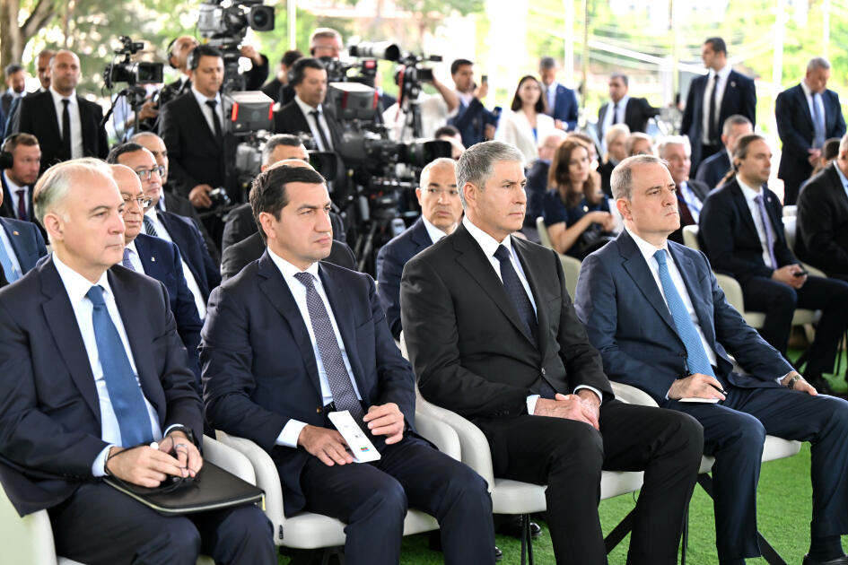 Prezident İlham Əliyev və Slovakiya Prezidenti Şuşada mətbuata bəyanatlarla çıxış ediblər