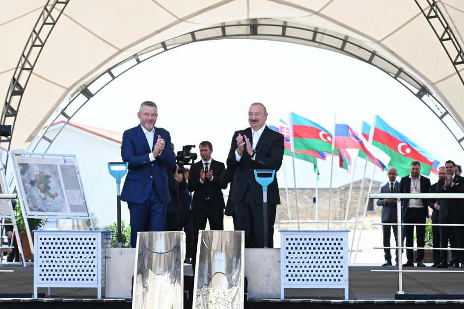 Prezident İlham Əliyev və Slovakiya Prezidenti Peter Pelleqrini Ağdamın Baş Qərvənd kəndində görülən işlərlə tanış olublar