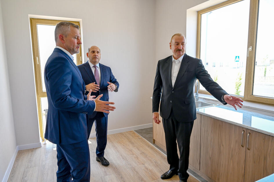 Prezident İlham Əliyev və Slovakiya Prezidenti Peter Pelleqrini Ağdamın Baş Qərvənd kəndində görülən işlərlə tanış olublar