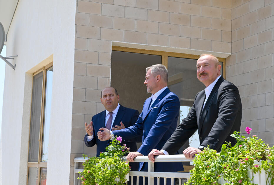 Prezident İlham Əliyev və Slovakiya Prezidenti Peter Pelleqrini Ağdamın Baş Qərvənd kəndində görülən işlərlə tanış olublar