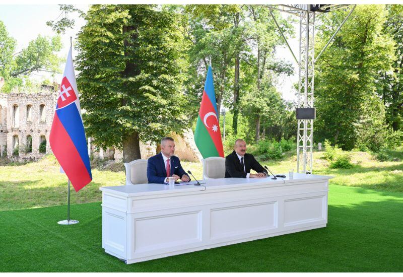 Президент Ильхам Алиев: Азербайджано-словацкие политические связи находятся на очень высоком уровне