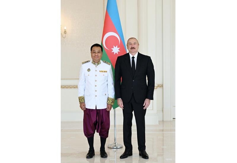 Prezident İlham Əliyev Kambocanın Azərbaycanda yeni təyin olunmuş səfirinin etimadnaməsini qəbul edib