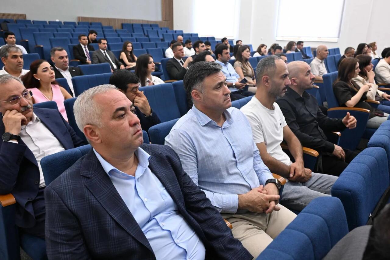Фарид Гаибов обсудил с федерациями в Ханкенди развитие спорта