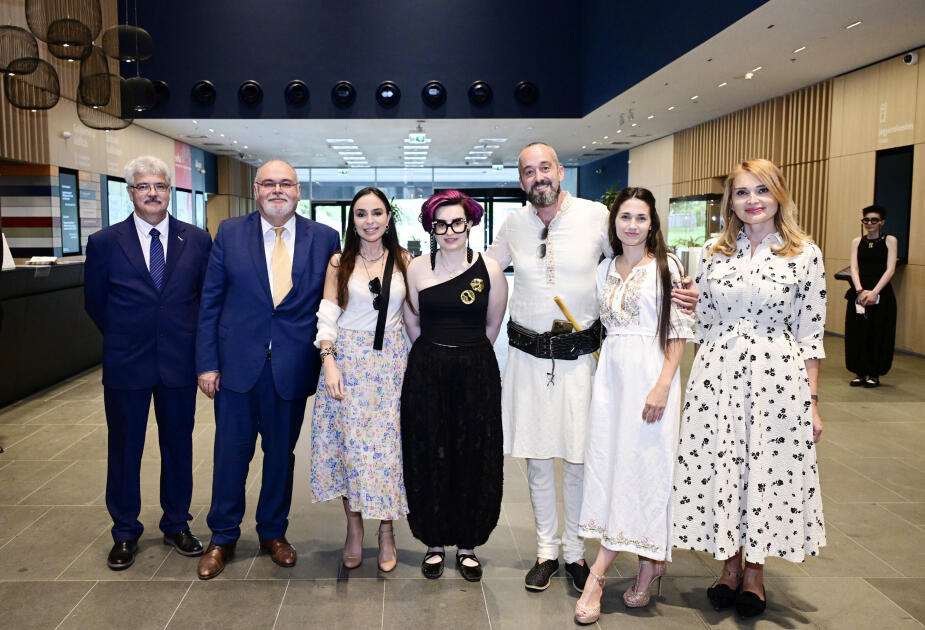 Heydər Əliyev Fondunun vitse-prezidenti Leyla Əliyeva Budapeştdə “Azərbaycan xalçaları – ənənədən müasir incəsənətə” sərgisinin təqdimatında iştirak edib