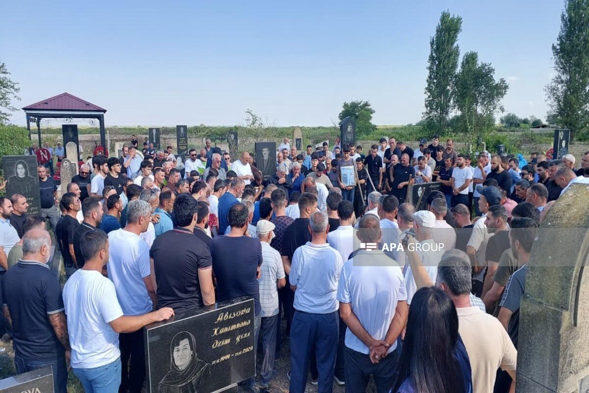 В Лянкяране похоронен капитан судна, атакованного вблизи Одессы