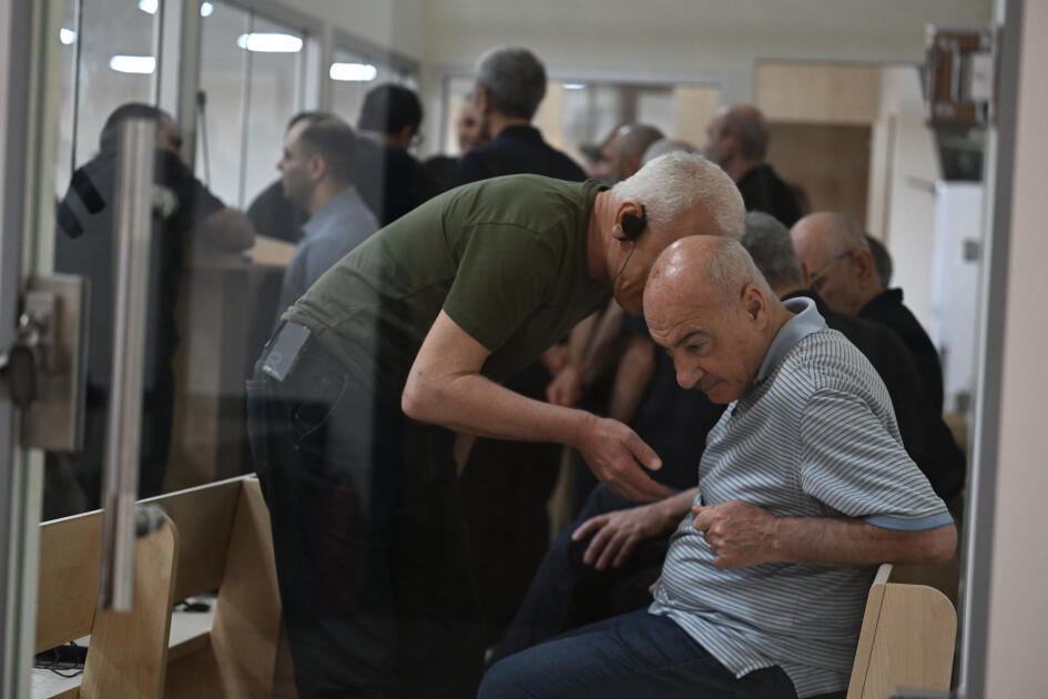 Начались выступления прокуроров, поддерживающих гособвинение в апелляционном суде по жалобам граждан Армении