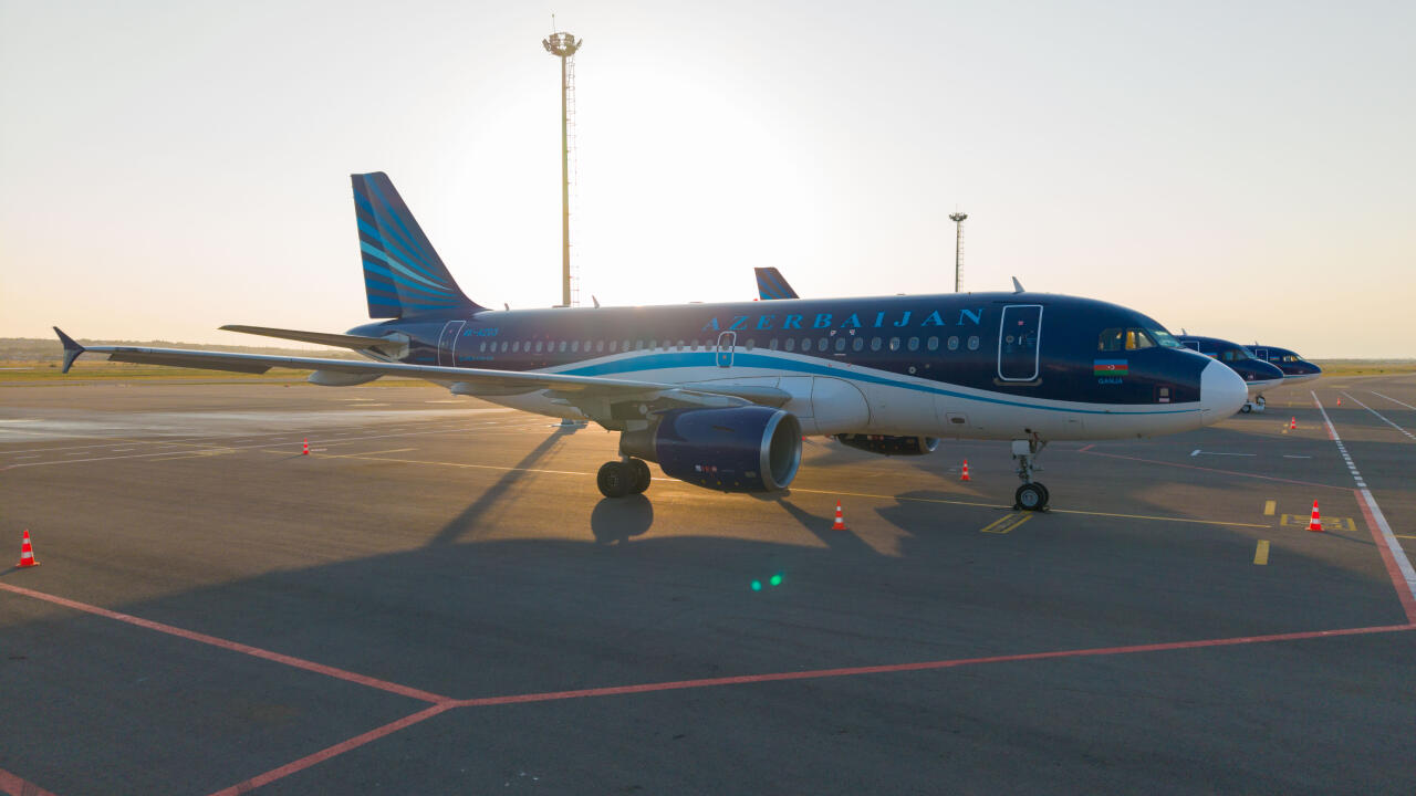 AZAL пополнила свой флот четвертым самолетом с начала года