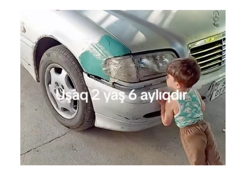 2 yaşlı uşaq hamını təəccübləndirdi
