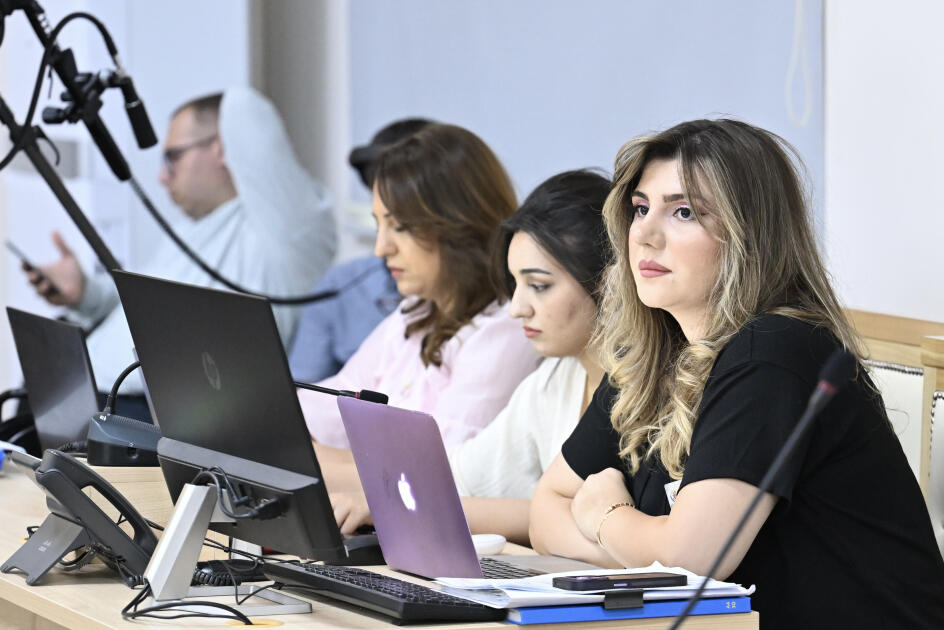 Ermənistan vətəndaşlarının şikayətləri üzrə apellyasiya məhkəməsi dövlət ittihamını müdafiə edən prokurorların çıxışları ilə davam etdirilib