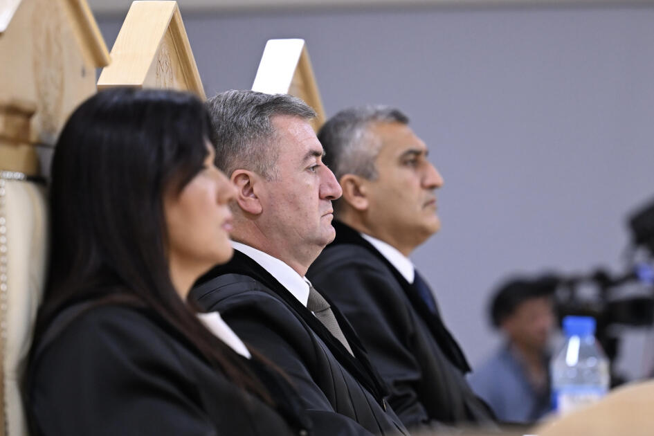 Ermənistan vətəndaşlarının şikayətləri üzrə apellyasiya məhkəməsi dövlət ittihamını müdafiə edən prokurorların çıxışları ilə davam etdirilib