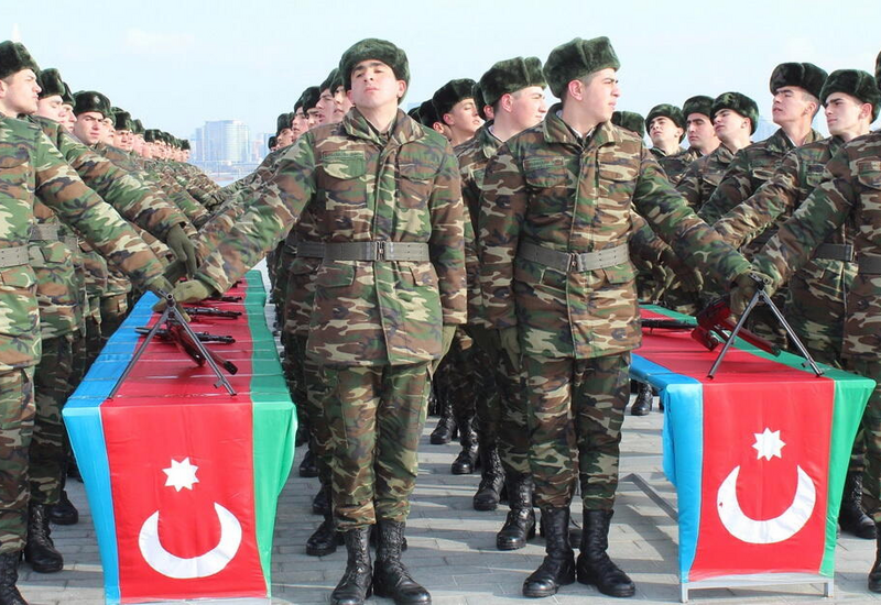 Azərbaycanda kimlər əsgərliyə çağırılmır?