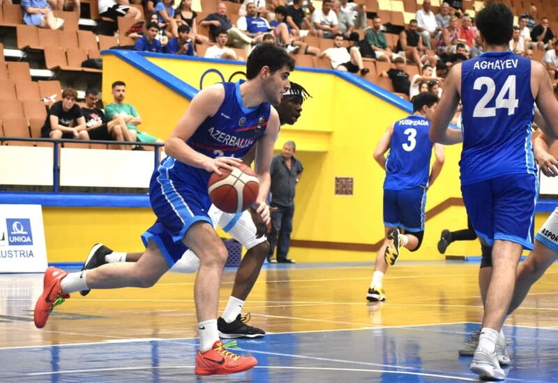 Сборная Азербайджана U18 стартует на чемпионате Европы