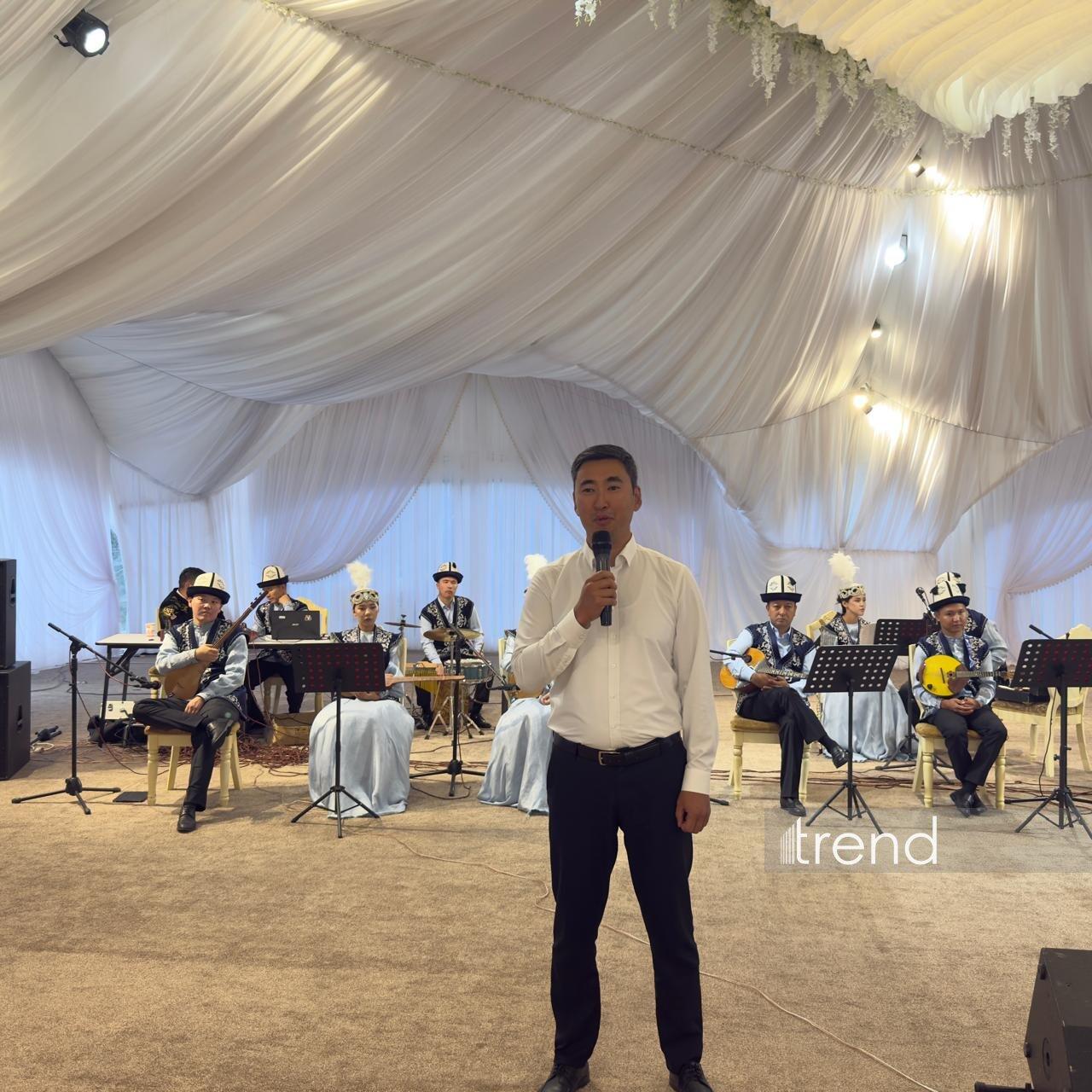 Ölkələri birləşdirən musiqi: Qırğızıstanda Azərbaycan media nümayəndələri üçün konsert keçirilib