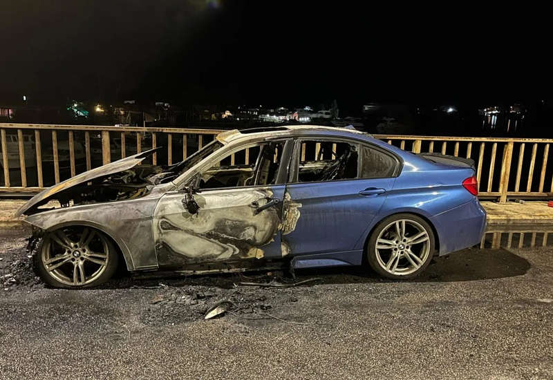"BMW" avtoyumada yandı