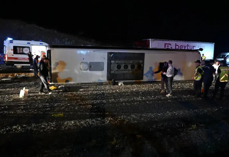 40 человек пострадали в ДТП с автобусом в Турции