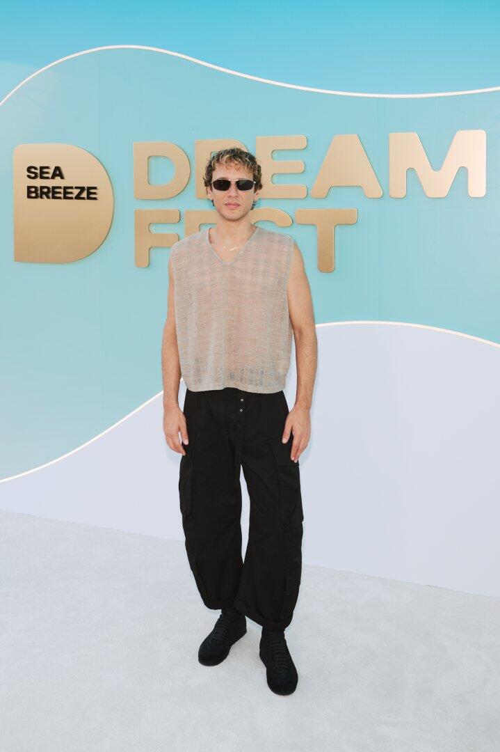 Калейдоскоп ярких эмоций и образов – второй день красной дорожки Dream Fest 2026 в Баку