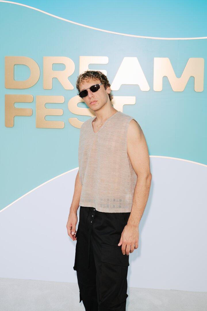 Калейдоскоп ярких эмоций и образов – второй день красной дорожки Dream Fest 2026 в Баку