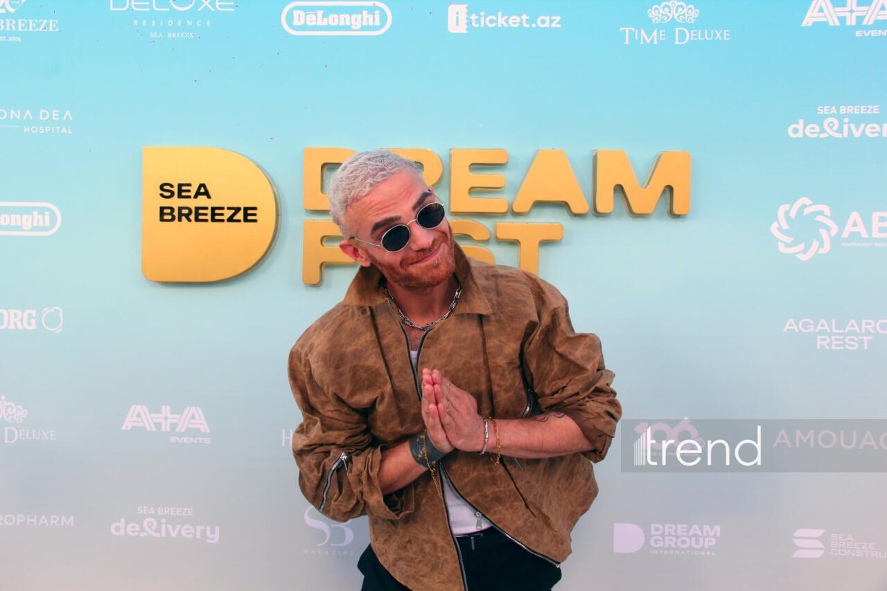 Калейдоскоп ярких эмоций и образов – второй день красной дорожки Dream Fest 2026 в Баку