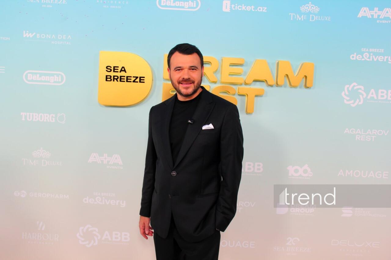 Финальный выход звезд на красную дорожку Dream Fest 2026 в Баку