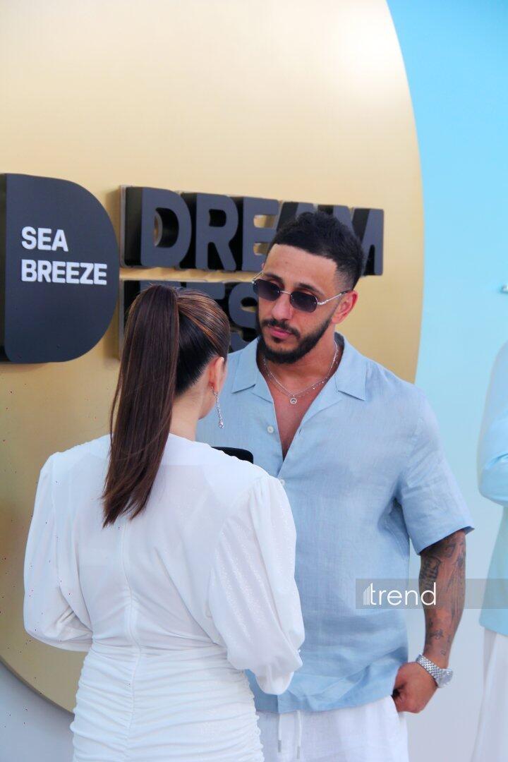 Финальный выход звезд на красную дорожку Dream Fest 2026 в Баку