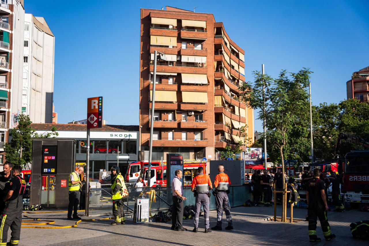 Более ста человек отравились дымом в метро Барселоны