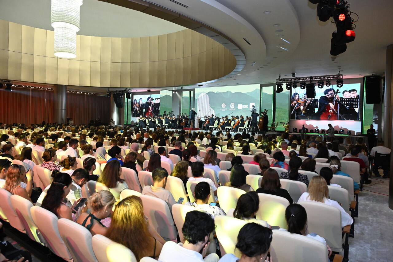 XV Qəbələ Beynəlxalq Musiqi Festivalının açılışı olub