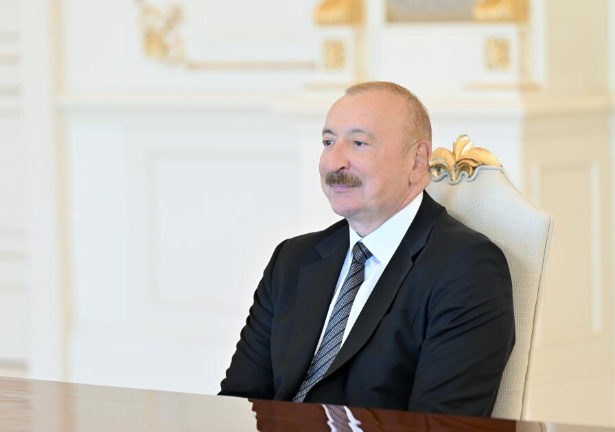 Prezident İlham Əliyev Dünya Güləş Birliyinin prezidentini qəbul edib