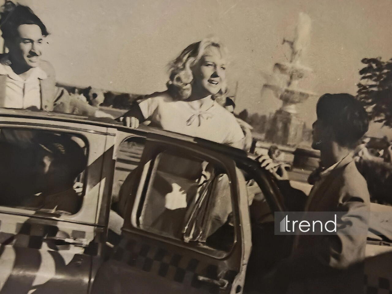 Хранитель памяти кино Пярвиз Гулиев – агентству Trend представлены эксклюзивные кадры из стеклянных негативов