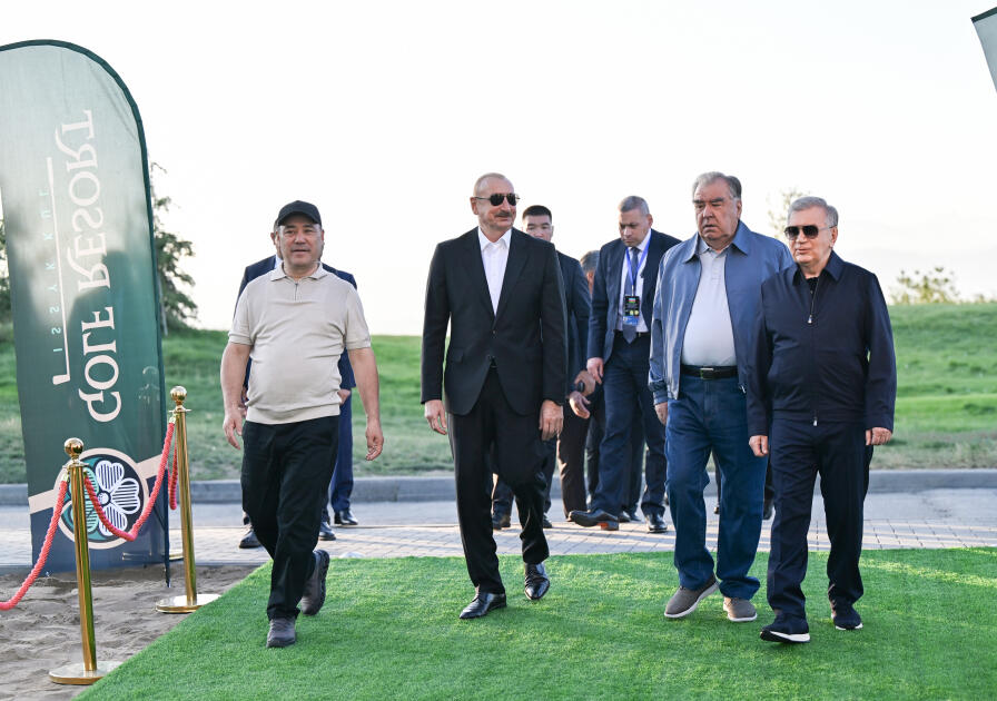 Prezident İlham Əliyev Qırğızıstan, Özbəkistan və Tacikistan prezidentləri ilə birlikdə Çolpon-Ata şəhərində Qolf Klubun açılışında iştirak edib