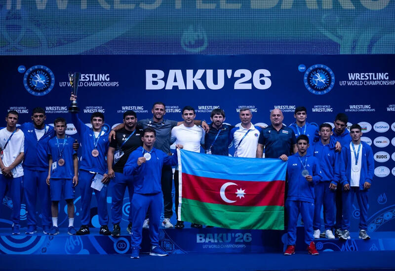 Сборная Азербайджана заняла второе место на чемпионате мира по борьбе